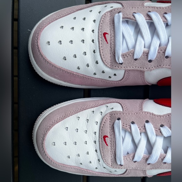 Air Force 1 Low '07 QS 'Valentine's
Day Love Letter' - Picture 3 of 7